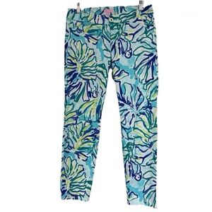 Kelly Skinny Ankle Pants in "Pool Blue Stay Cool" print.